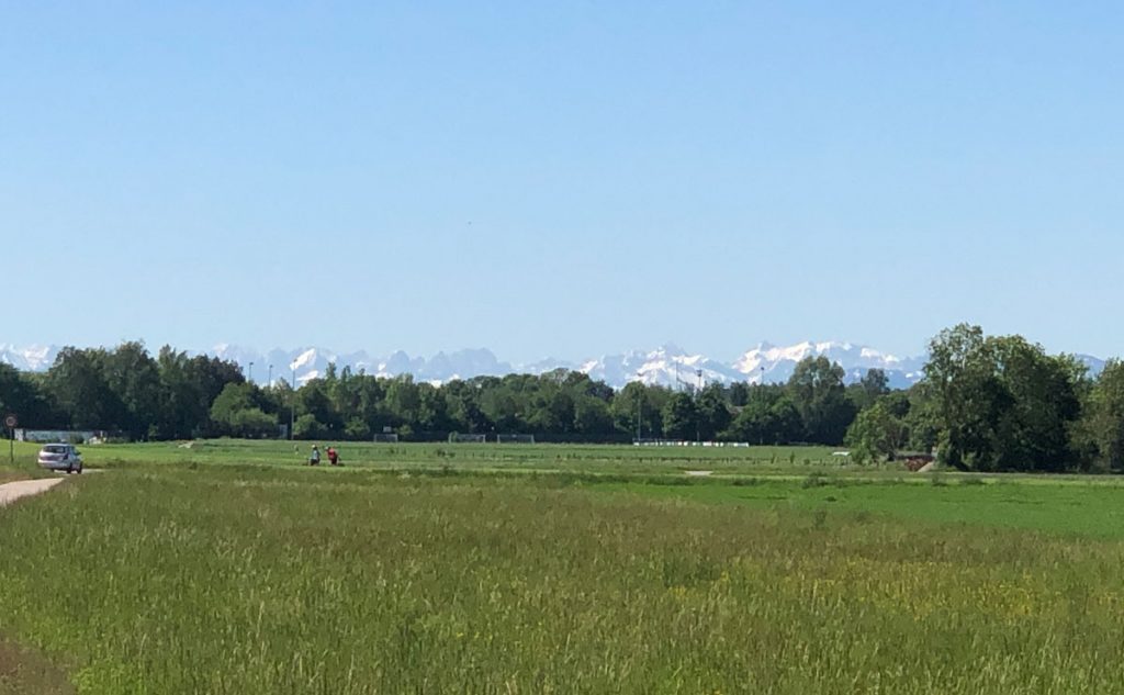 Der erste Blick auf die Alpen